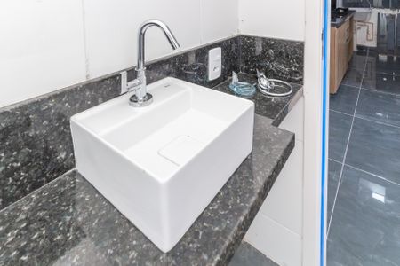 Apartamento para alugar com 36m², 2 quartos e sem vagaBanheiro