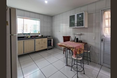 Casa à venda com 125m², 3 quartos e 3 vagas