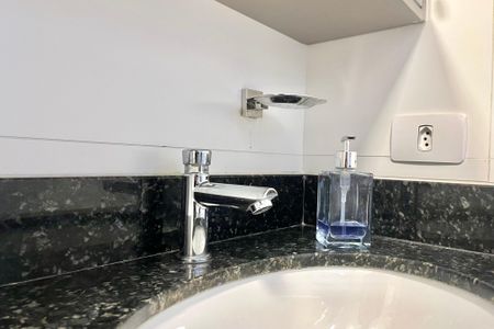 Apartamento para alugar com 53m², 1 quarto e sem vagaBanheiro