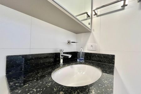 Apartamento para alugar com 53m², 1 quarto e sem vagaBanheiro