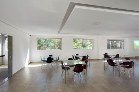 Apartamento para alugar com 45m², 2 quartos e 1 vagaÁrea comum - Salão de festas