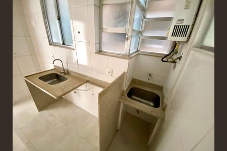 Apartamento para alugar com 60m², 3 quartos e sem vaga Apartamento para alugar com 60m², 3 quartos e sem vagaCozinha e Área de Serviço