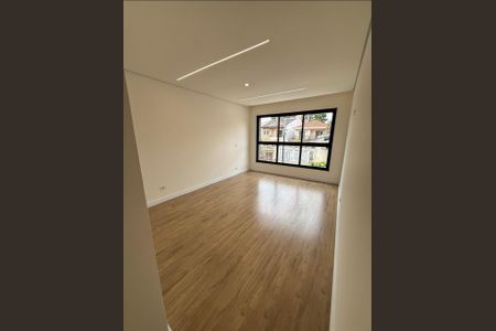 Casa à venda com 190m², 4 quartos e 2 vagasFoto 01