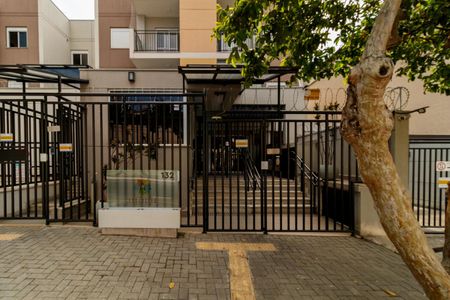 Apartamento para alugar com 45m², 2 quartos e 1 vaga Apartamento para alugar com 45m², 2 quartos e 1 vagaFachada