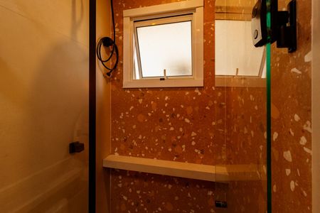 Apartamento para alugar com 45m², 2 quartos e 1 vaga Apartamento para alugar com 45m², 2 quartos e 1 vagaBanheiro