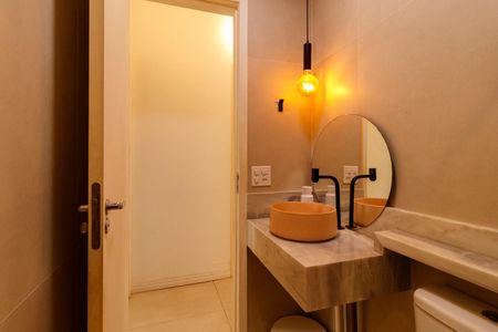 Apartamento para alugar com 45m², 2 quartos e 1 vaga Apartamento para alugar com 45m², 2 quartos e 1 vagaBanheiro