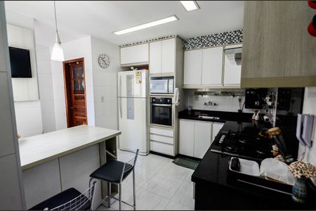 Apartamento à venda com 120m², 3 quartos e 2 vagasCozinha