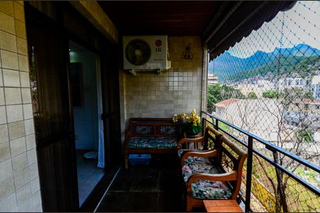 Apartamento à venda com 120m², 3 quartos e 2 vagasSala