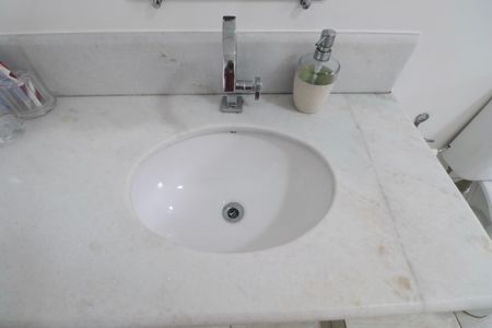 Apartamento para alugar com 155m², 4 quartos e 1 vaga Apartamento para alugar com 155m², 4 quartos e 1 vagaBanheiro Suíte