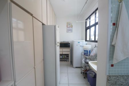 Apartamento para alugar com 155m², 4 quartos e 1 vaga Apartamento para alugar com 155m², 4 quartos e 1 vagaCozinha