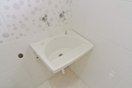Apartamento para alugar com 40m², 2 quartos e sem vaga Apartamento para alugar com 40m², 2 quartos e sem vagaÁrea de Serviço