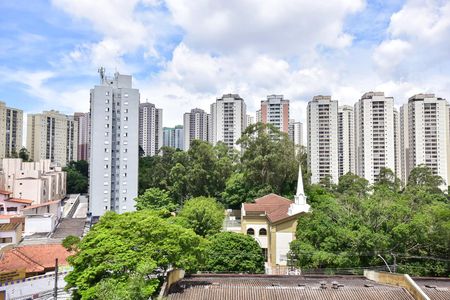 Vista de apartamento à venda com 2 quartos, 58m² em Chácara Agrindus, Taboão da Serra