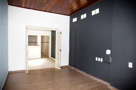 Sala 2 de casa à venda com 3 quartos, 140m² em Azenha, Porto Alegre