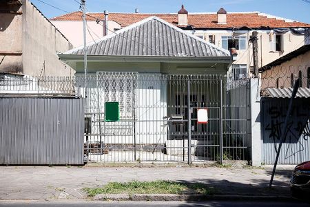 Casa à venda com 140m², 3 quartos e 4 vagasFachada