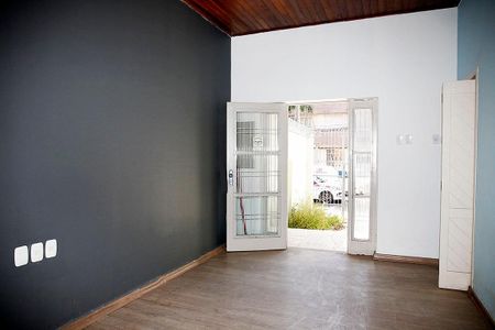 Sala 1 de casa à venda com 3 quartos, 140m² em Azenha, Porto Alegre