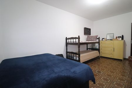 Casa à venda com 168m², 3 quartos e 3 vagasQuarto 2