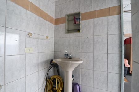 Casa à venda com 168m², 3 quartos e 3 vagasBanheiro 3