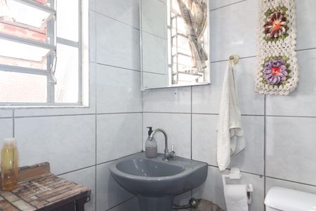 Casa à venda com 168m², 3 quartos e 3 vagasBanheiro 2