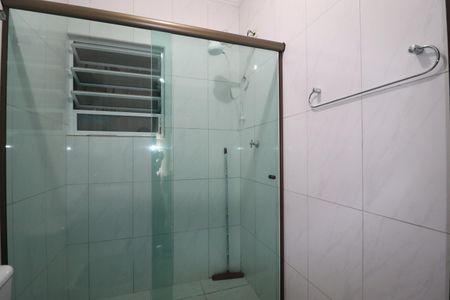 Casa à venda com 168m², 3 quartos e 3 vagasBanheiro 1