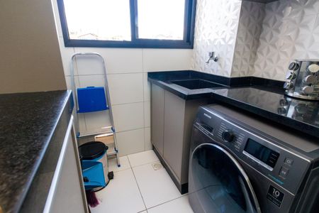 Apartamento à venda com 48m², 2 quartos e 1 vaga Apartamento à venda com 48m², 2 quartos e 1 vagaÁrea de Serviço