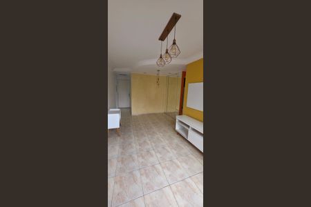 Sala de apartamento para alugar com 2 quartos, 50m² em Jardim Celeste, São Paulo