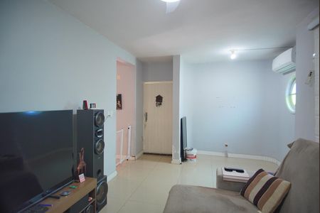 Casa à venda com 300m², 4 quartos e 5 vagasSala