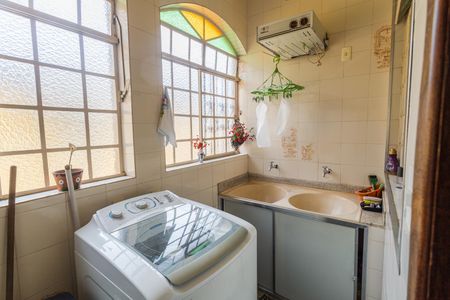 Casa à venda com 269m², 3 quartos e 3 vagasÁrea de Serviço