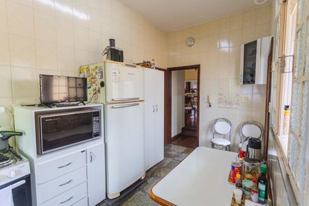 Casa à venda com 269m², 3 quartos e 3 vagasCozinha