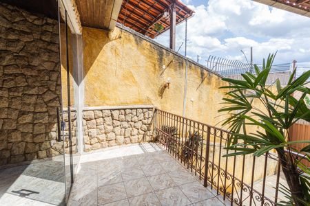 Casa à venda com 269m², 3 quartos e 3 vagasVaranda