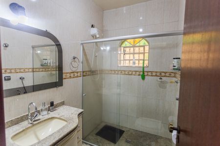 Casa à venda com 269m², 3 quartos e 3 vagasBanheiro Social