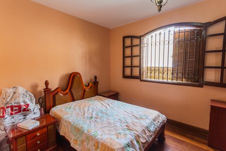 Casa à venda com 269m², 3 quartos e 3 vagasSuíte