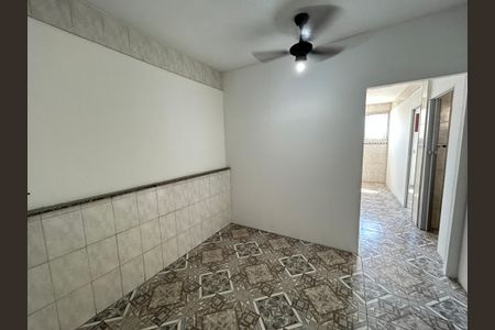Apartamento para alugar com 75m², 2 quartos e sem vagaCopa
