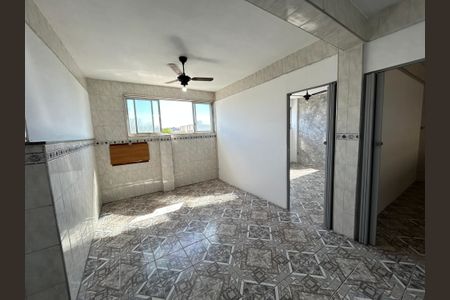 Sala de apartamento para alugar com 2 quartos, 75m² em Guadalupe, Rio de Janeiro