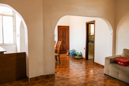 Apartamento à venda com 80m², 2 quartos e sem vagaSala