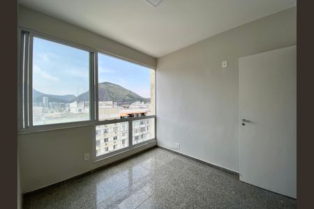 Apartamento à venda com 133m², 3 quartos e 2 vagasQUARTO 2