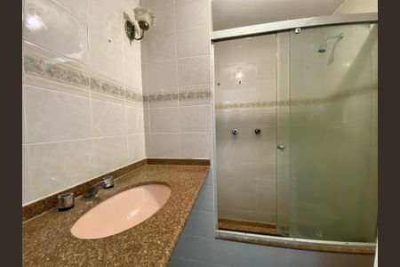 Apartamento à venda com 133m², 3 quartos e 2 vagasBANHEIRO SOCIAL 