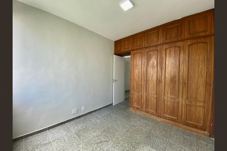 Apartamento à venda com 133m², 3 quartos e 2 vagasQUARTO 1