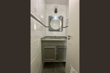 Apartamento à venda com 133m², 3 quartos e 2 vagasLAVABO