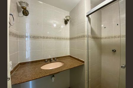 Apartamento à venda com 133m², 3 quartos e 2 vagasBANHEIRO SOCIAL 