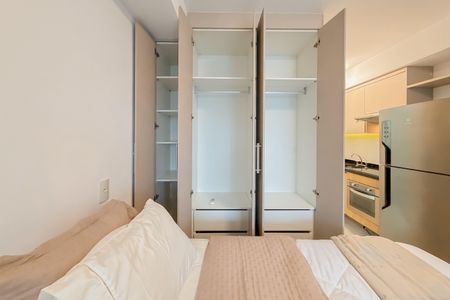 Studio para alugar com 29m², 1 quarto e sem vaga Studio para alugar com 29m², 1 quarto e sem vagaArmários