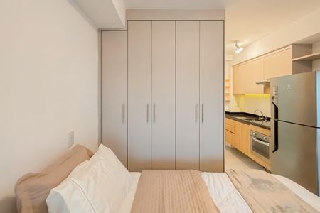Studio para alugar com 29m², 1 quarto e sem vaga Studio para alugar com 29m², 1 quarto e sem vagaArmários