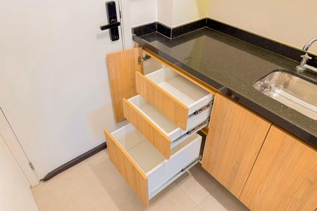 Studio para alugar com 29m², 1 quarto e sem vaga Studio para alugar com 29m², 1 quarto e sem vagaCozinha - Armários