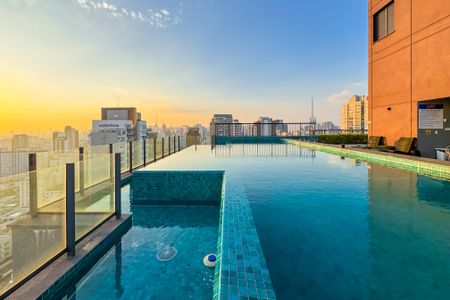 Studio para alugar com 29m², 1 quarto e sem vaga Studio para alugar com 29m², 1 quarto e sem vagaPiscina