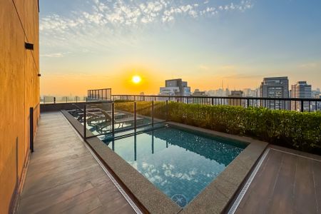 Studio para alugar com 29m², 1 quarto e sem vaga Studio para alugar com 29m², 1 quarto e sem vagaPiscina