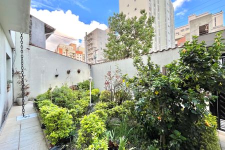 Casa à venda com 296m², 6 quartos e 3 vagas Casa à venda com 296m², 6 quartos e 3 vagasJardim