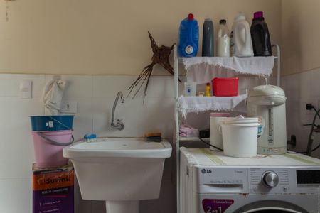 Casa à venda com 120m², 2 quartos e 2 vagasÁrea de Serviço