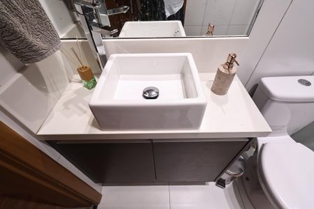 Apartamento à venda com 170m², 3 quartos e 2 vagas Apartamento à venda com 170m², 3 quartos e 2 vagasBanheiro da Suíte