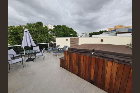 Apartamento à venda com 170m², 3 quartos e 2 vagas Apartamento à venda com 170m², 3 quartos e 2 vagasCobertura