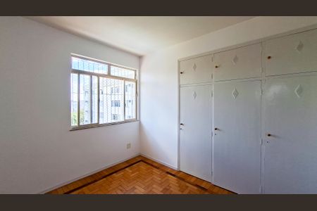 Apartamento à venda com 87m², 3 quartos e 1 vagaQuarto 2