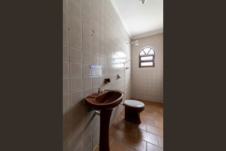 Casa para alugar com 300m², 3 quartos e 2 vagas Casa para alugar com 300m², 3 quartos e 2 vagasBanheiro Externo